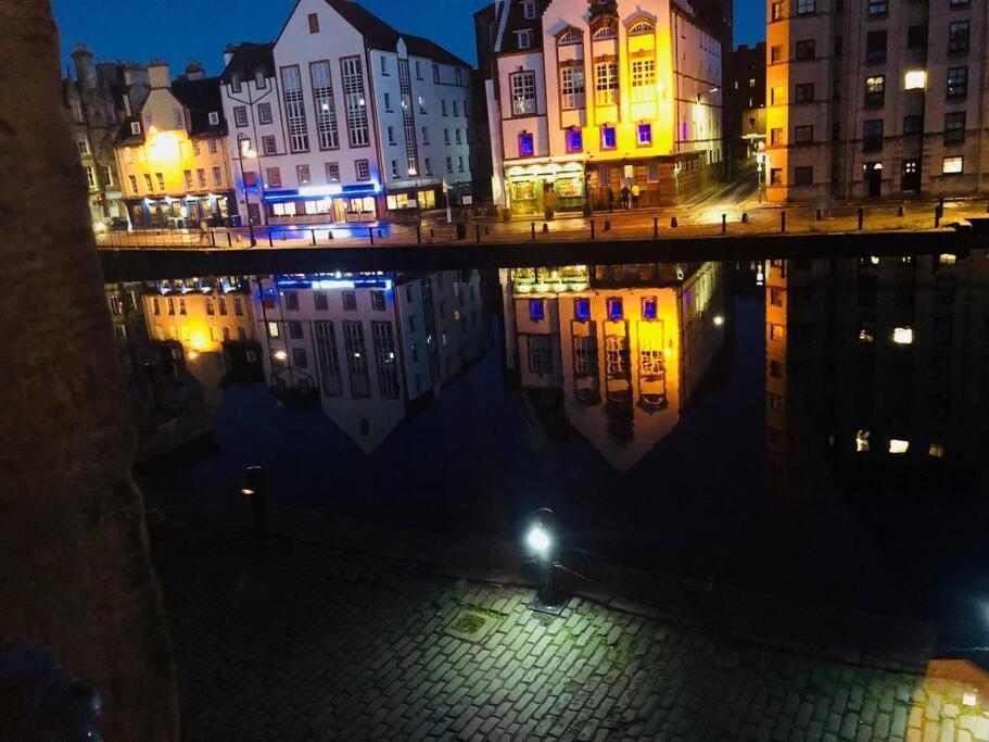 Vibrant Apartment At The Shore In Leith EDI Eksteriør billede